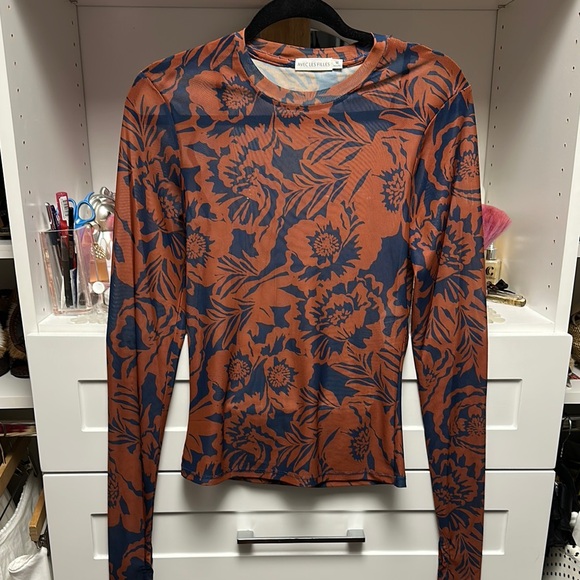 Avec Les Filles Tops - Avec Les Filles Fitted Blue and Orange sheer top